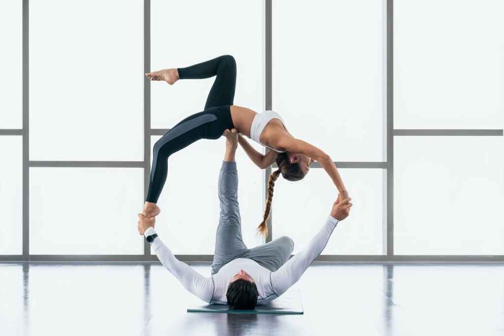 2-person-yoga