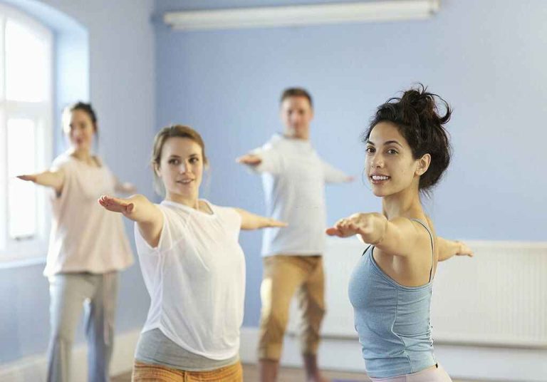 4-person-yoga-poses.