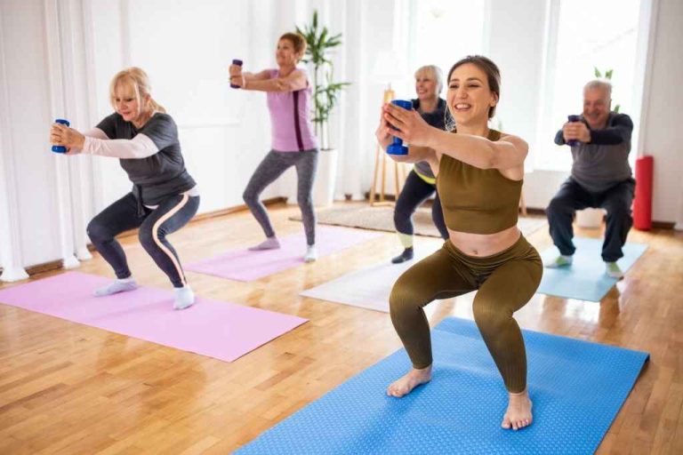 Four-person-yoga